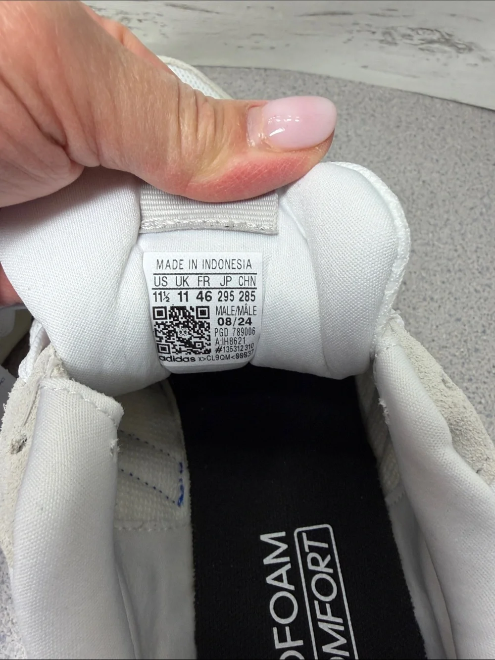 adidas White and Blue Men’s Low-Top Athletic Sneakers